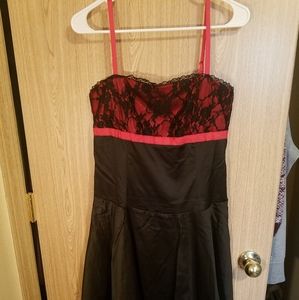 Grifflin Paris dress NWT sz. M